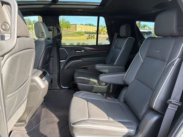 Used 2023 Cadillac Escalade Premium Luxury image 28