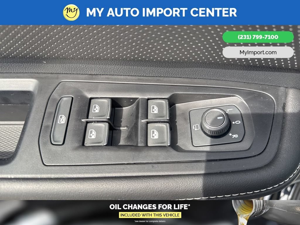 Used 2025 Volkswagen Atlas SEL Premium R-Line AWD/4WD image 11
