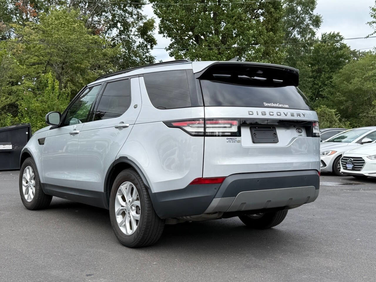 Used 2018 Land Rover Discovery SE image 10