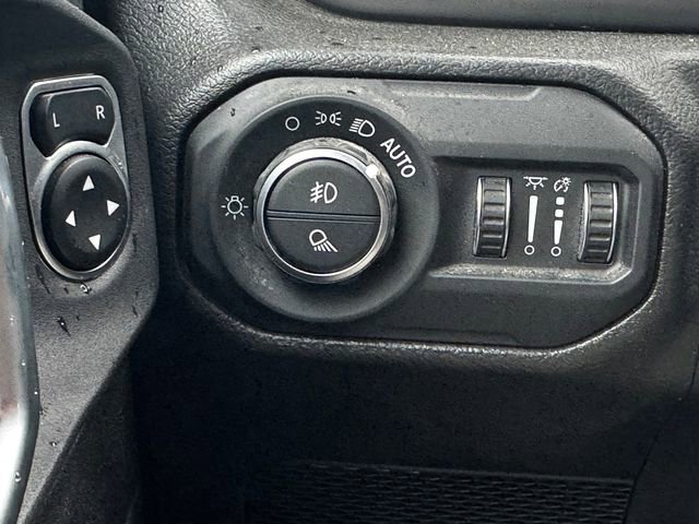 Certified 2022 Jeep Gladiator Willys image 23