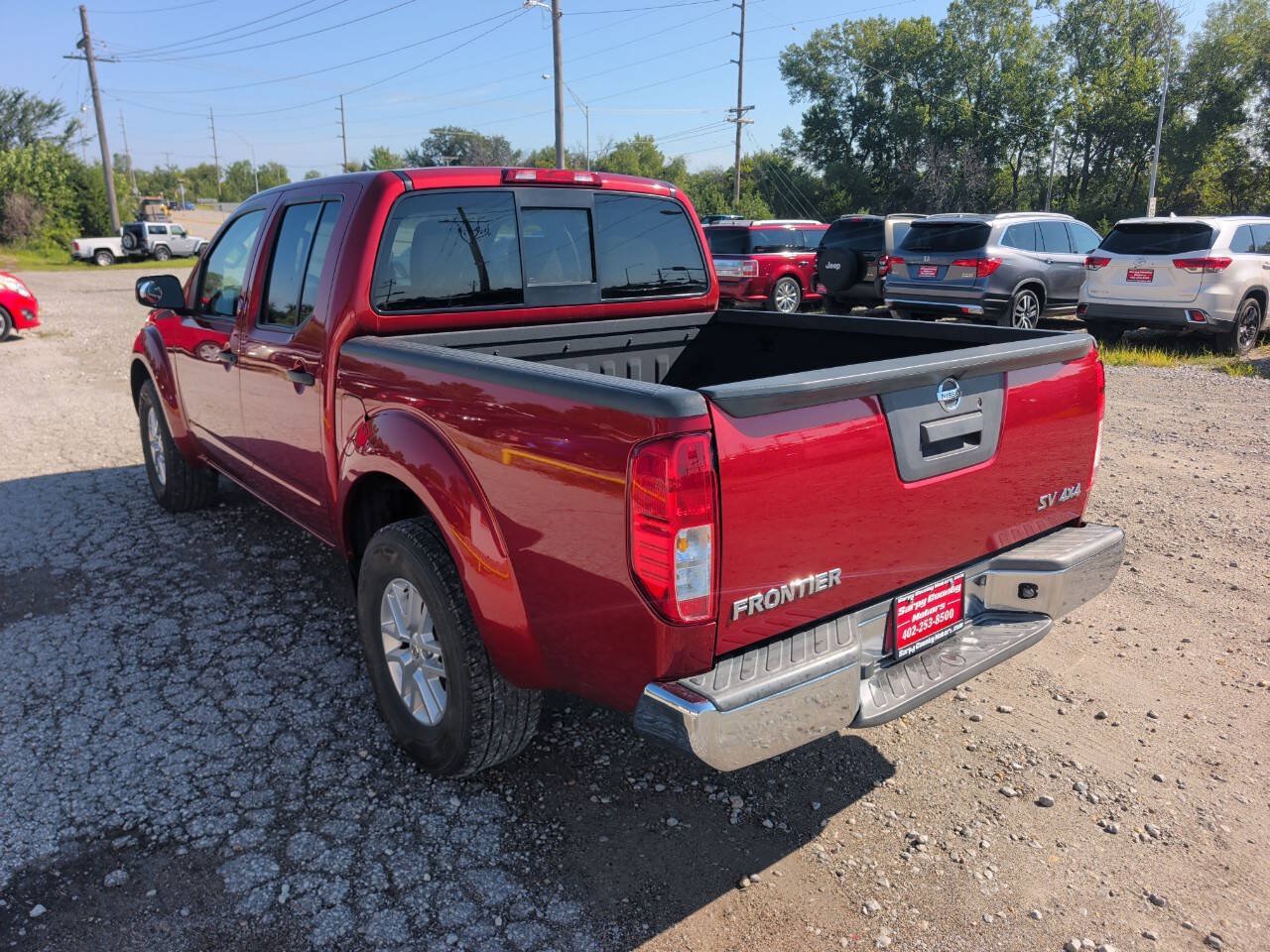 Used 2014 Nissan Frontier SV AWD/4WD image 5