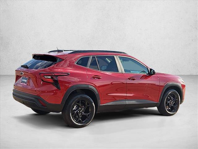 New 2026 Chevrolet Trax LT w/ Sunroof Package FWD video 2