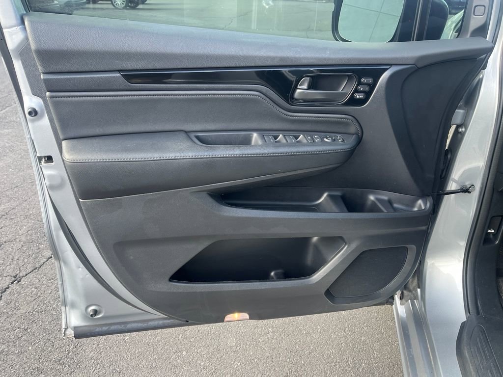 Used 2025 Honda Odyssey Touring image 18