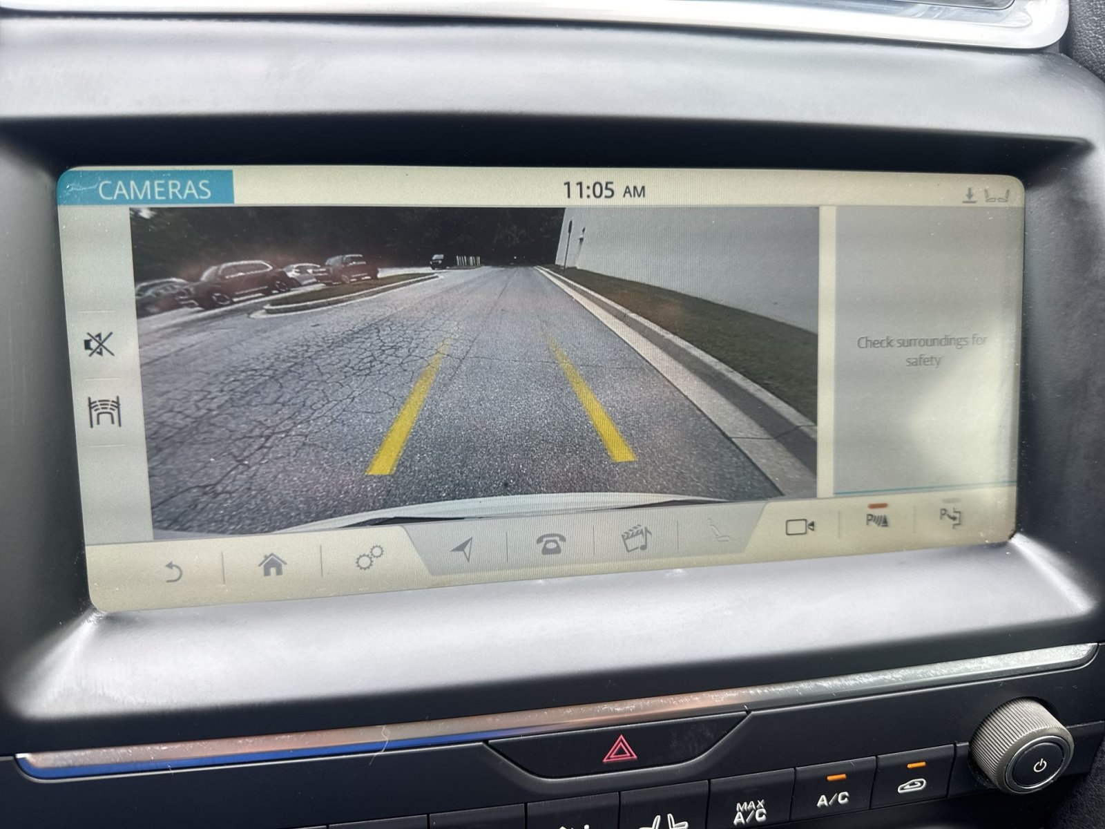 Used 2019 Jaguar E-PACE SE AWD/4WD image 19