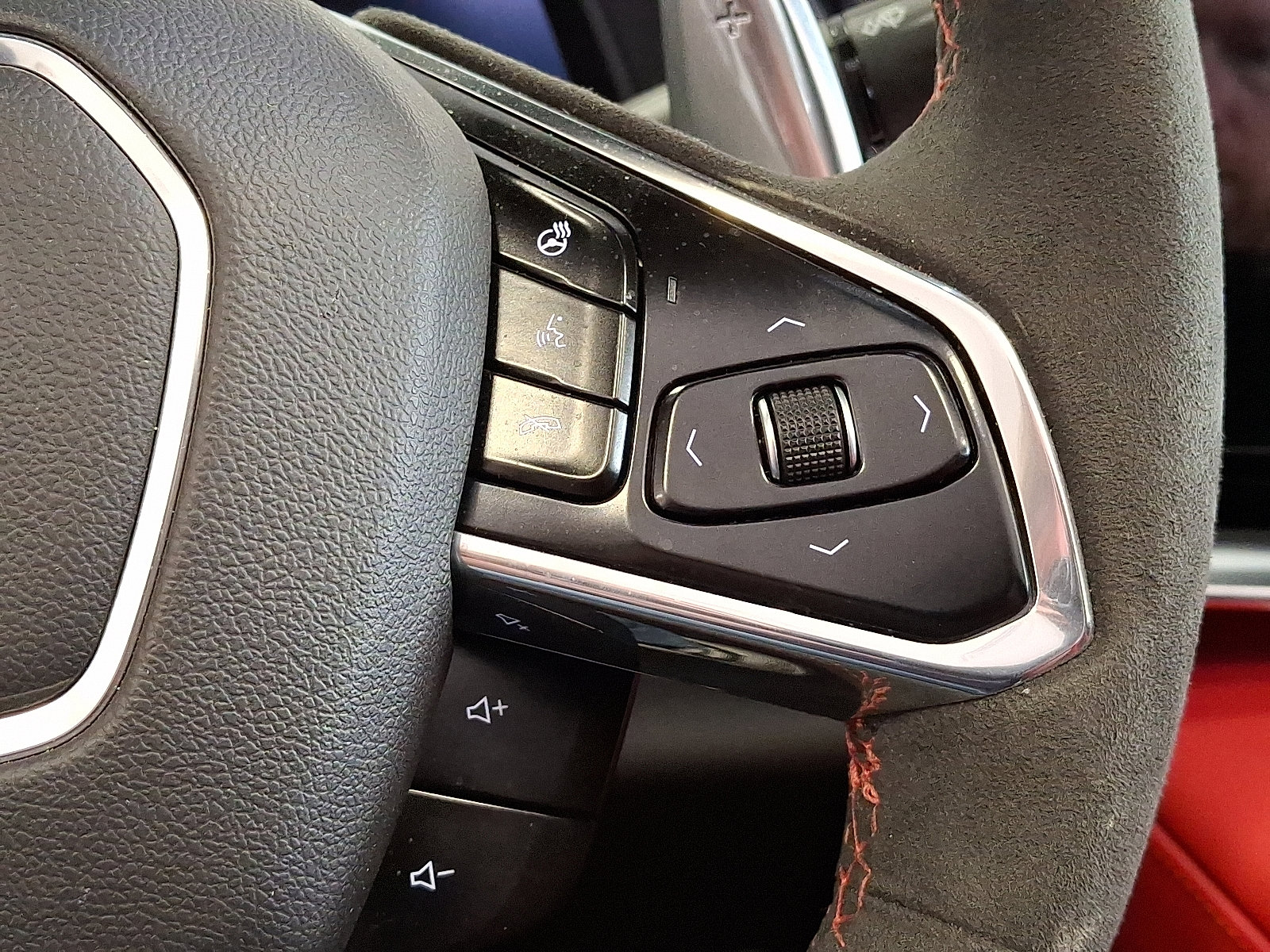 Used 2020 Chevrolet Corvette Stingray Preferred Cpe w/ 2LT Preferred Equipment Group image 24