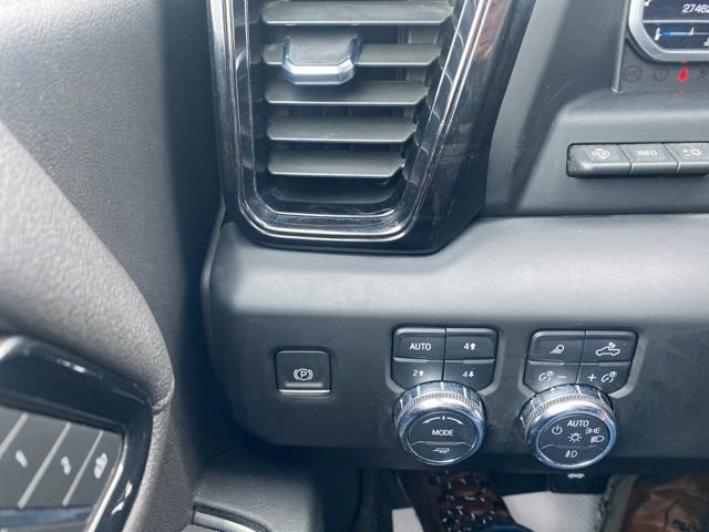 Used 2024 GMC Sierra 1500 AT4 w/ Technology Package image 20