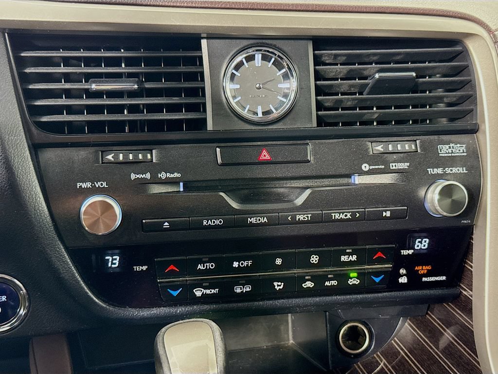 Used 2018 Lexus RX 450hL Luxury w/ Accessory Package AWD/4WD image 17