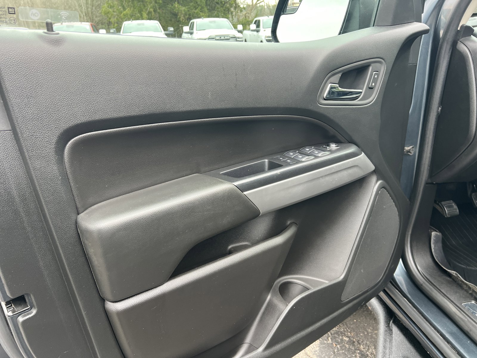 Used 2019 Chevrolet Colorado ZR2 image 8