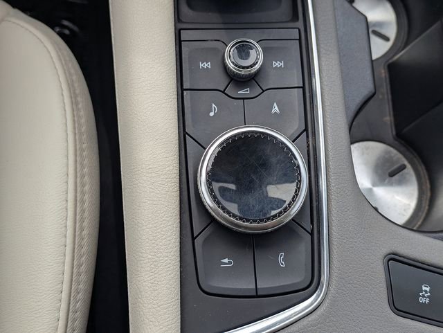 Certified 2023 Cadillac XT6 Premium Luxury w/ Technology Package FWD image 36