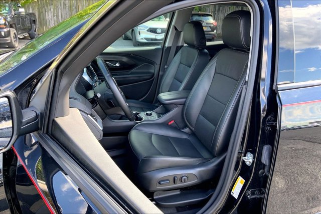 Used 2024 GMC Terrain SLT AWD/4WD image 24