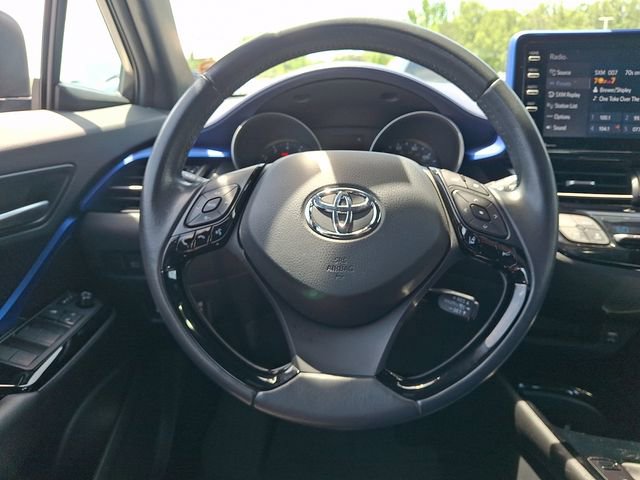 Used 2022 Toyota C-HR XLE FWD image 19