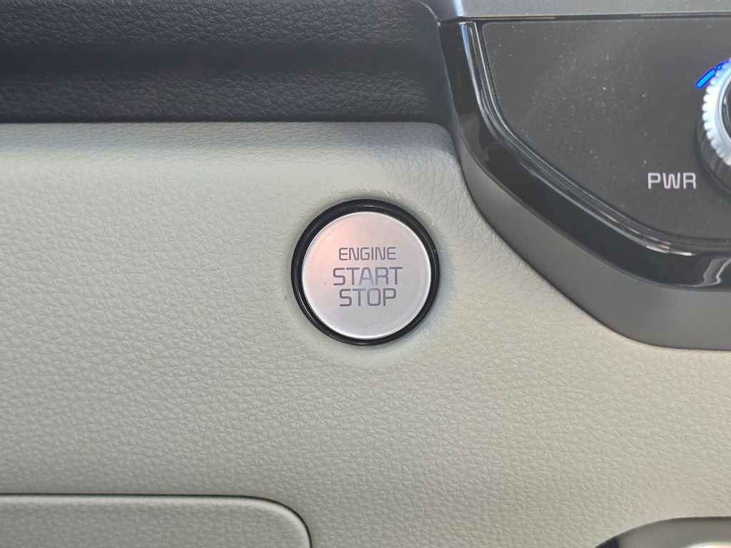New 2025 Kia Carnival SX Prestige FWD image 41