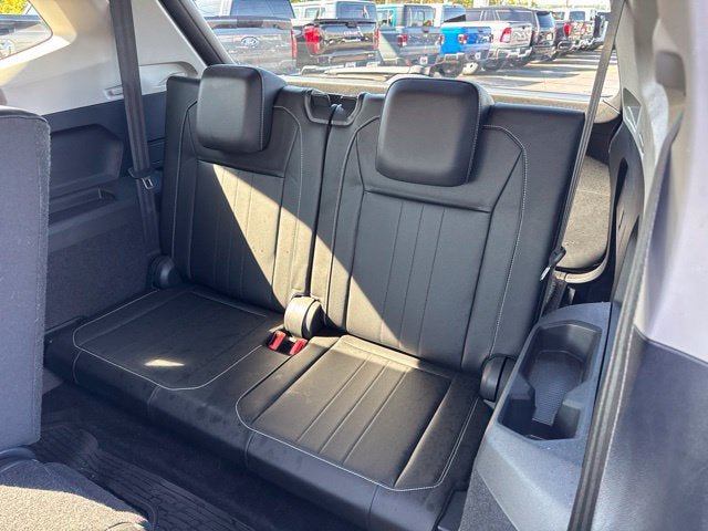 Used 2022 Volkswagen Tiguan SE FWD image 19