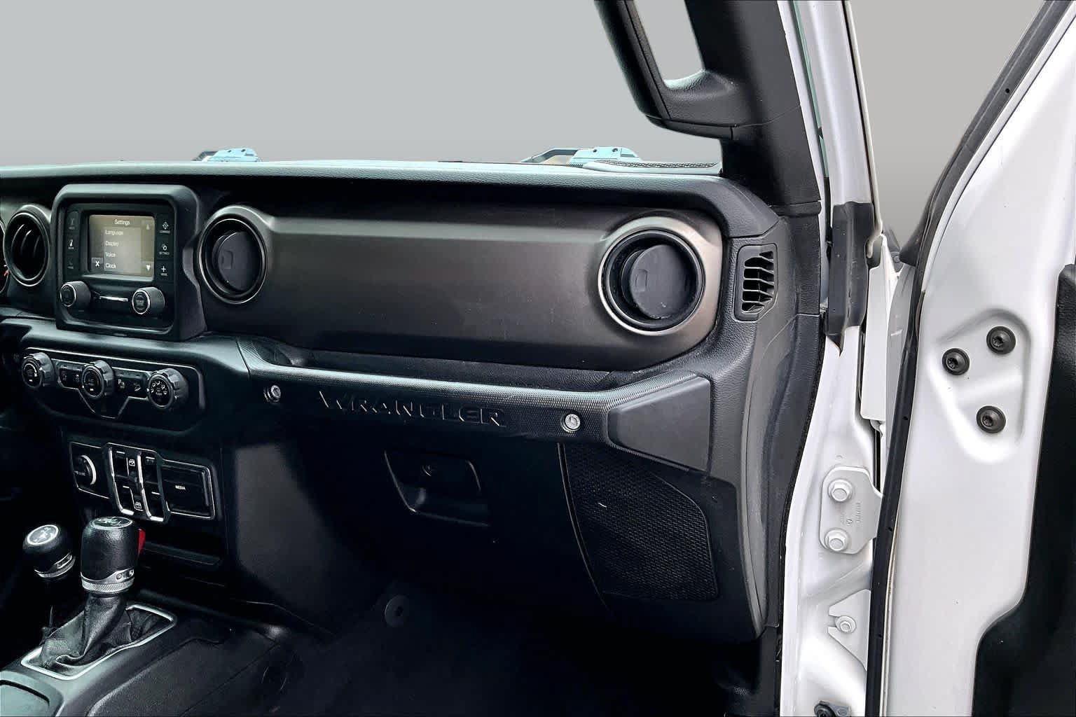 Used 2018 Jeep Wrangler Unlimited Sport S AWD/4WD image 19