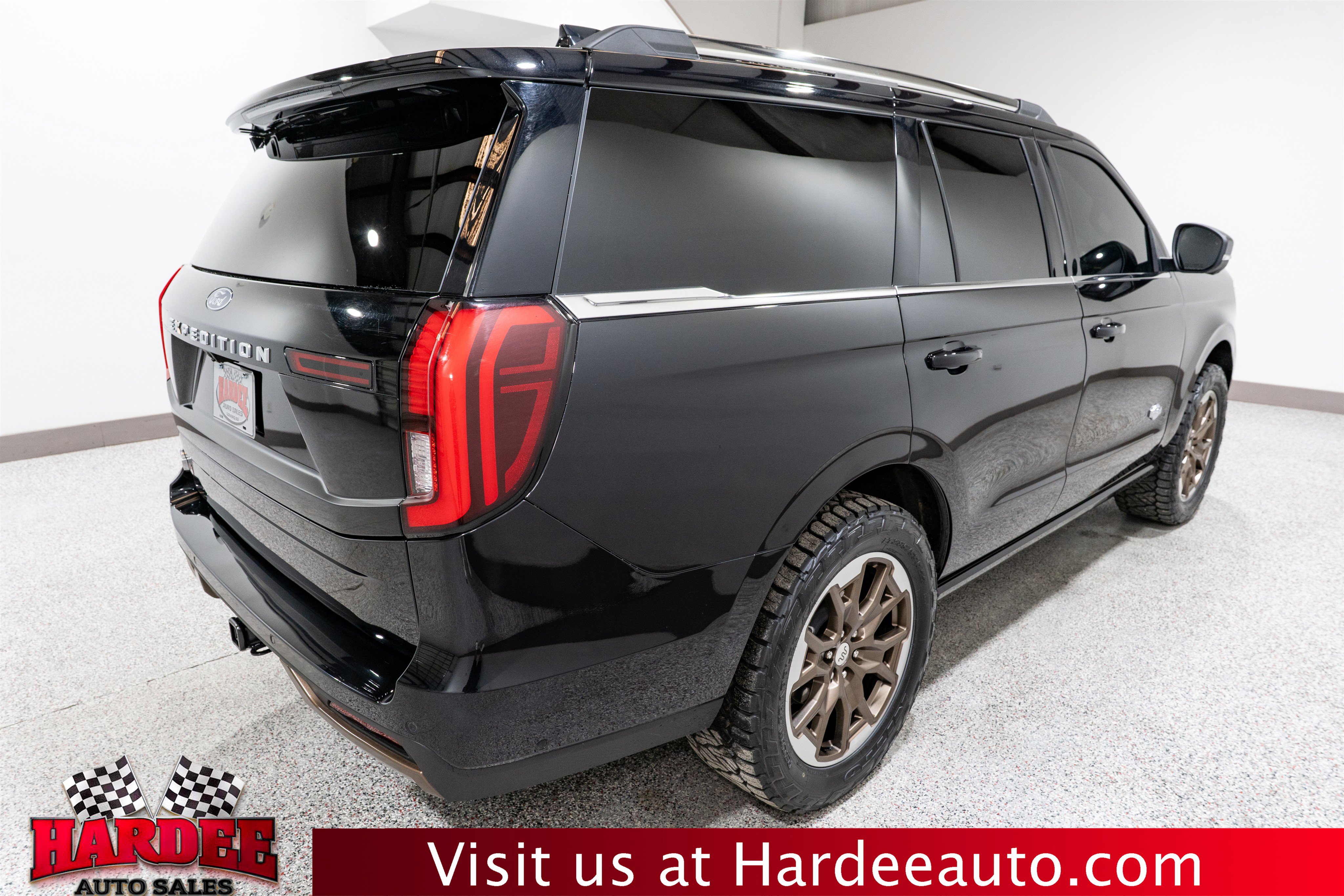 Used 2025 Ford Expedition King Ranch AWD/4WD image 5