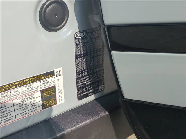 Used 2025 Land Rover Range Rover Velar Dynamic SE image 30