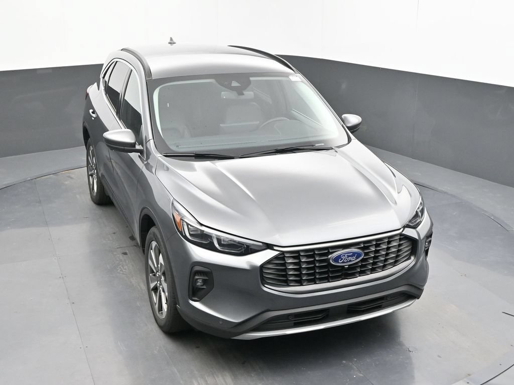 Used 2024 Ford Escape Platinum AWD/4WD image 16