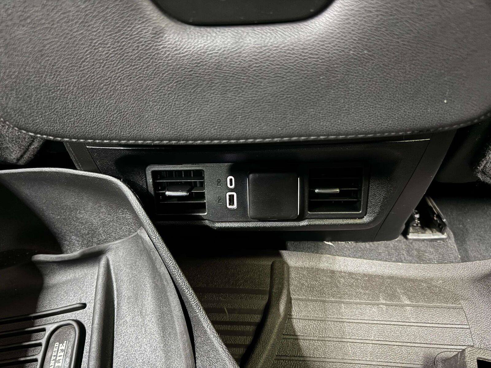 Used 2023 Chevrolet Silverado 1500 LT AWD/4WD image 50