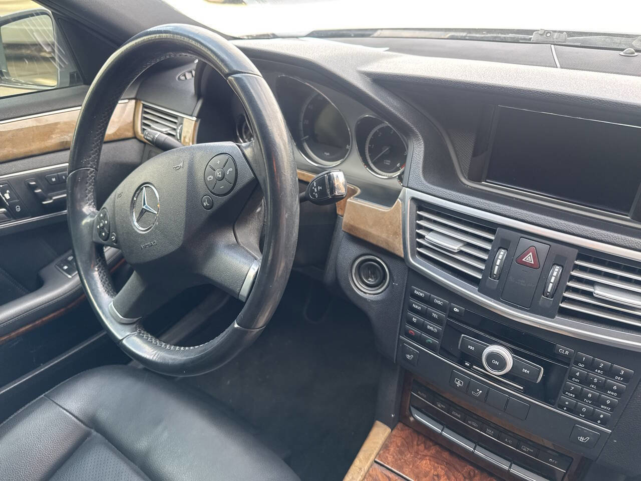 Used 2011 Mercedes-Benz E 350 BlueTEC Sedan image 17