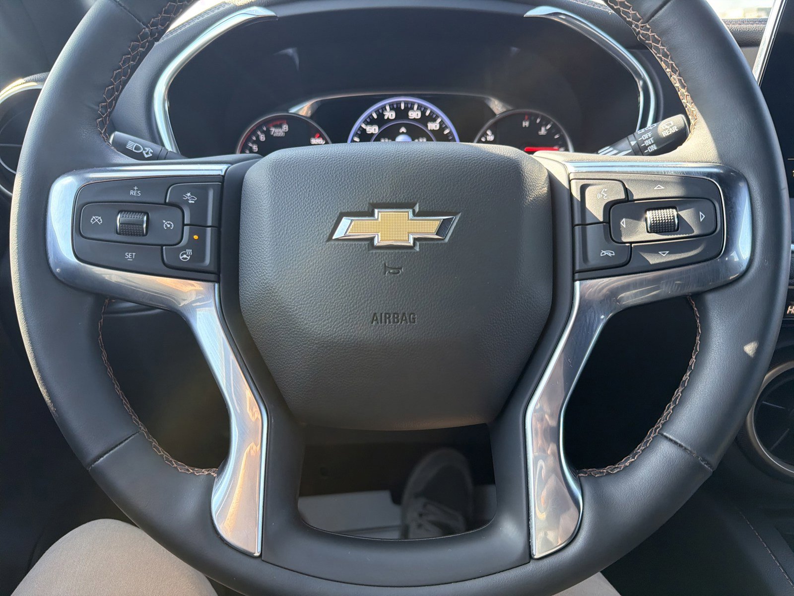 Used 2024 Chevrolet Blazer Premier image 25