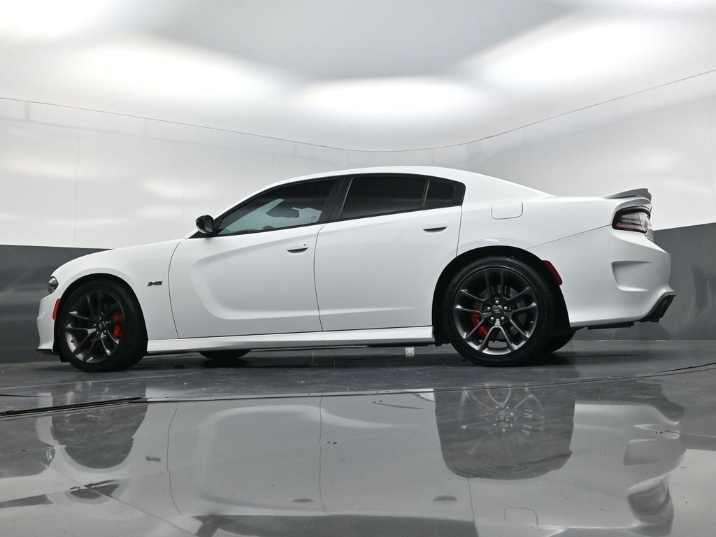 Used 2023 Dodge Charger R/T w/ Performance Handling Group image 18