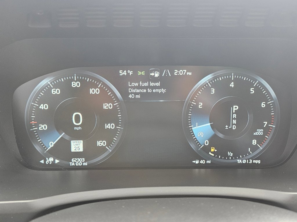 Used 2017 Volvo XC90 T6 Inscription w/ Vision Package image 4