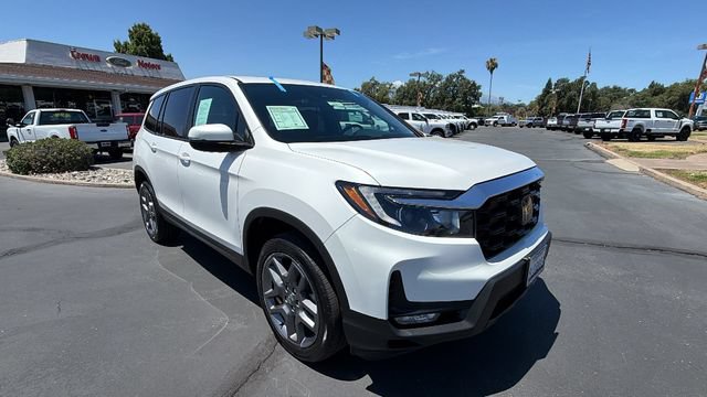 Used 2023 Honda Passport EX-L image 2