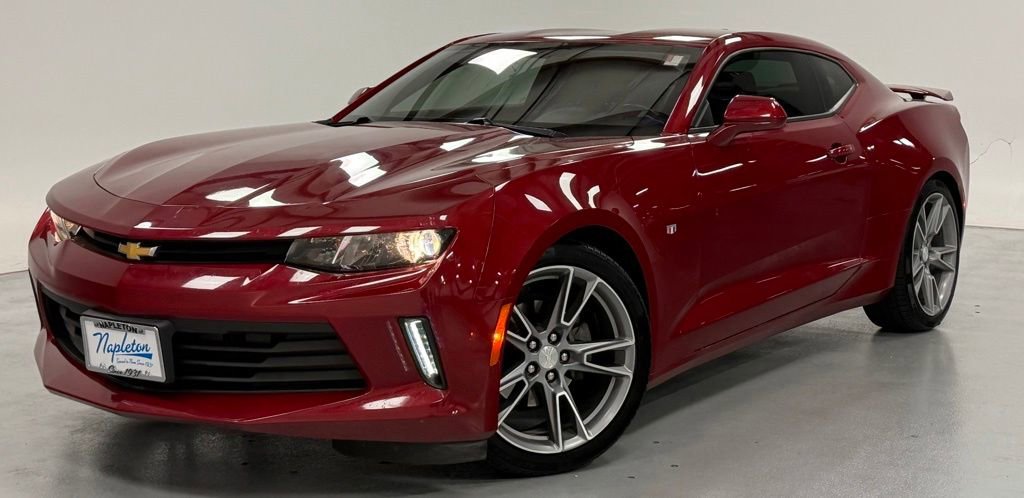 Used 2017 Chevrolet Camaro LT RWD image 1