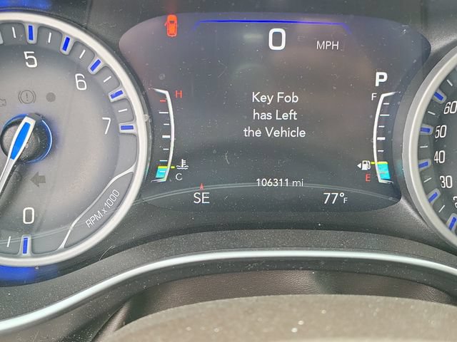 Used 2017 Chrysler Pacifica Touring-L Plus w/ Advanced Safetytec Group FWD image 10