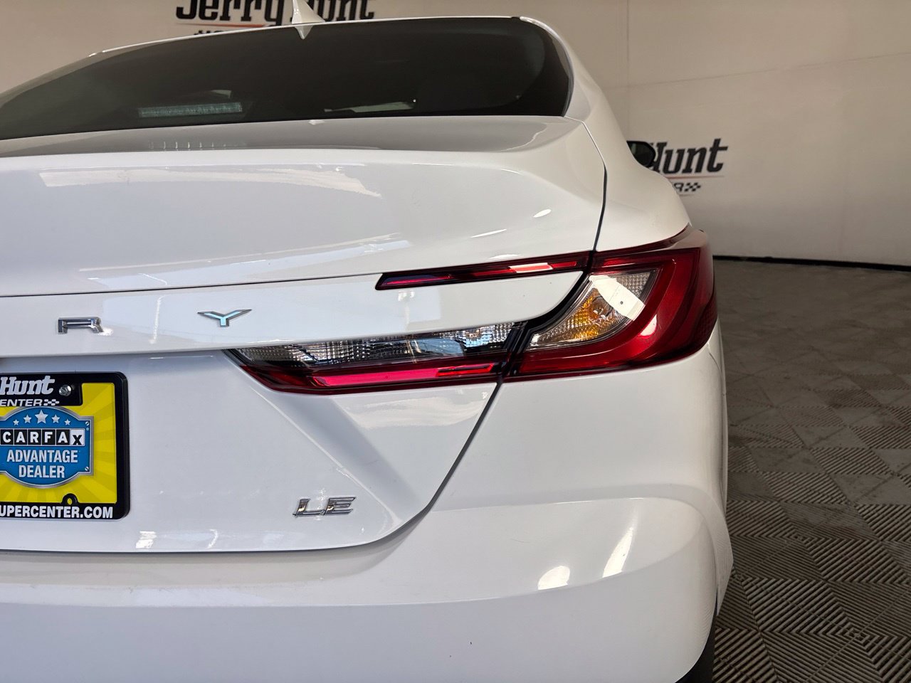 Used 2025 Toyota Camry LE FWD image 33