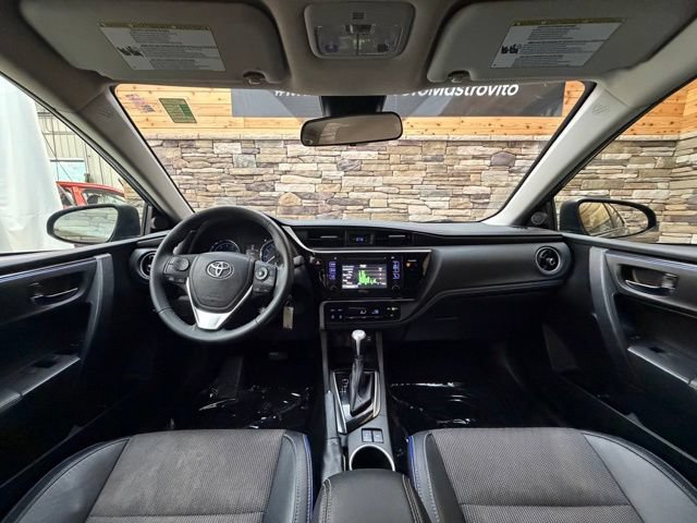 Used 2017 Toyota Corolla SE w/ Carpet Mat Package (TMS) FWD image 18