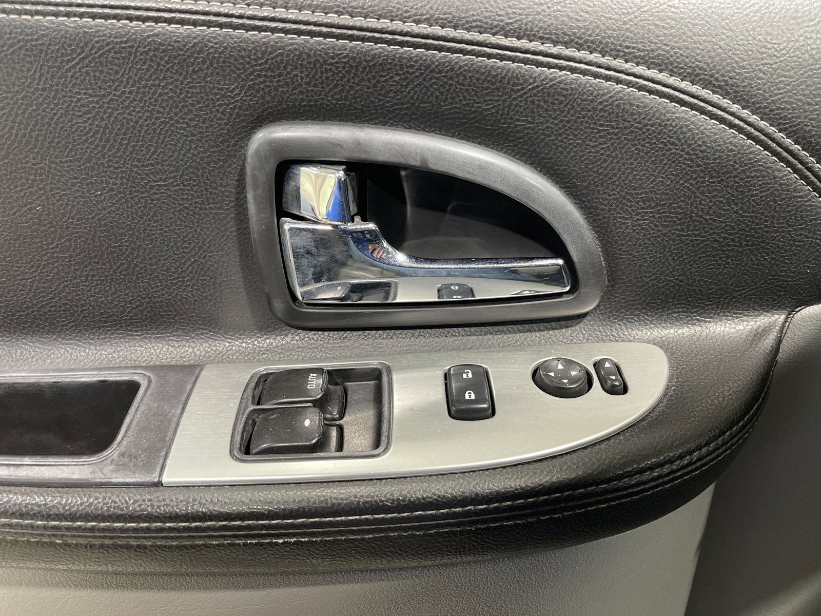 Used 2006 Pontiac Montana SV6 w/ Convenience Package image 28