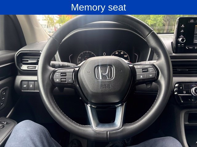 Used 2025 Honda Pilot EX-L image 6