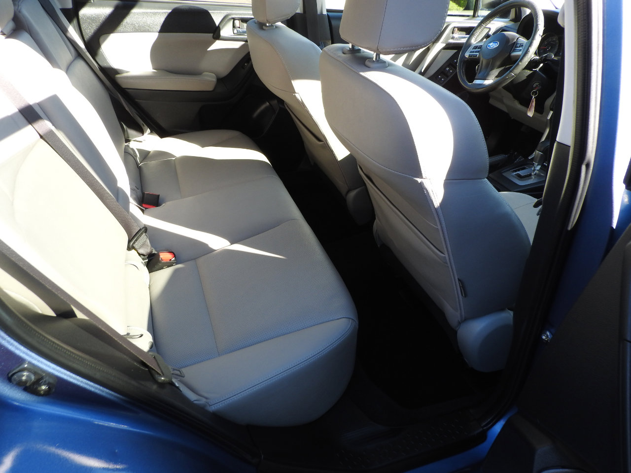 Used 2015 Subaru Forester 2.5i Limited AWD/4WD image 7