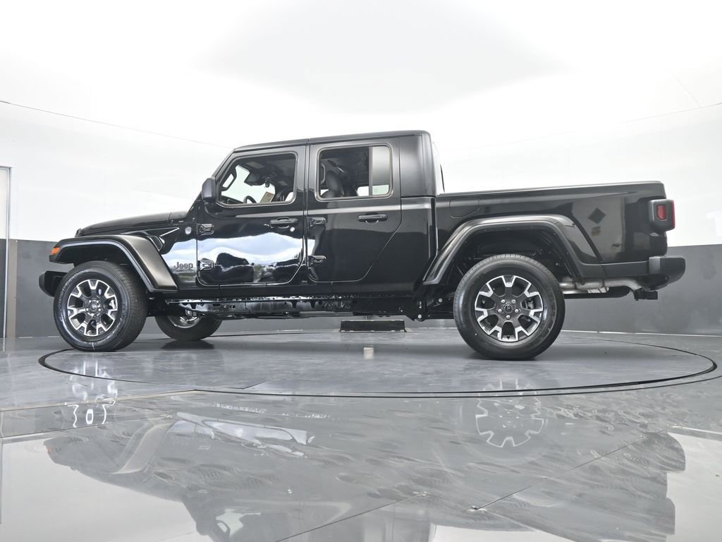 Used 2024 Jeep Gladiator Sport w/ Premium Package image 57