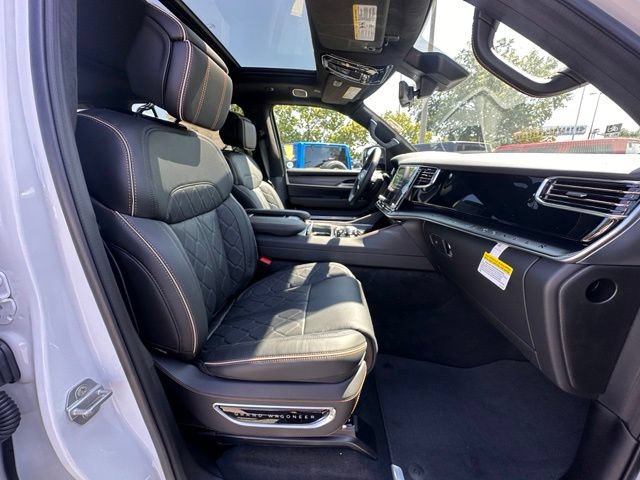 New 2026 Jeep Grand Wagoneer Summit AWD/4WD image 30