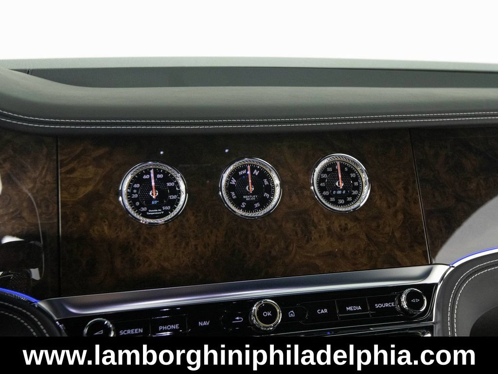 Used 2024 Bentley Flying Spur V8 AWD/4WD image 24