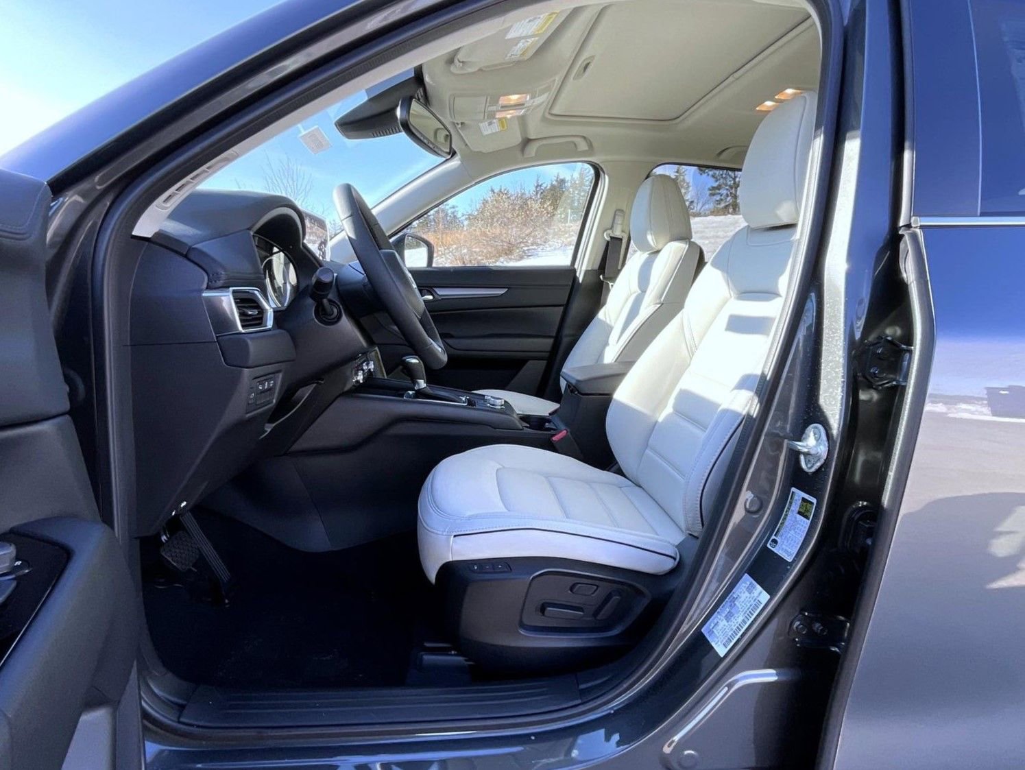 New 2025 MAZDA CX-5 AWD 2.5 S w/ Preferred Package image 11