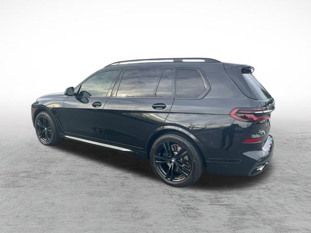 Used 2023 BMW X7 xDrive40i w/ M Sport Package image 5