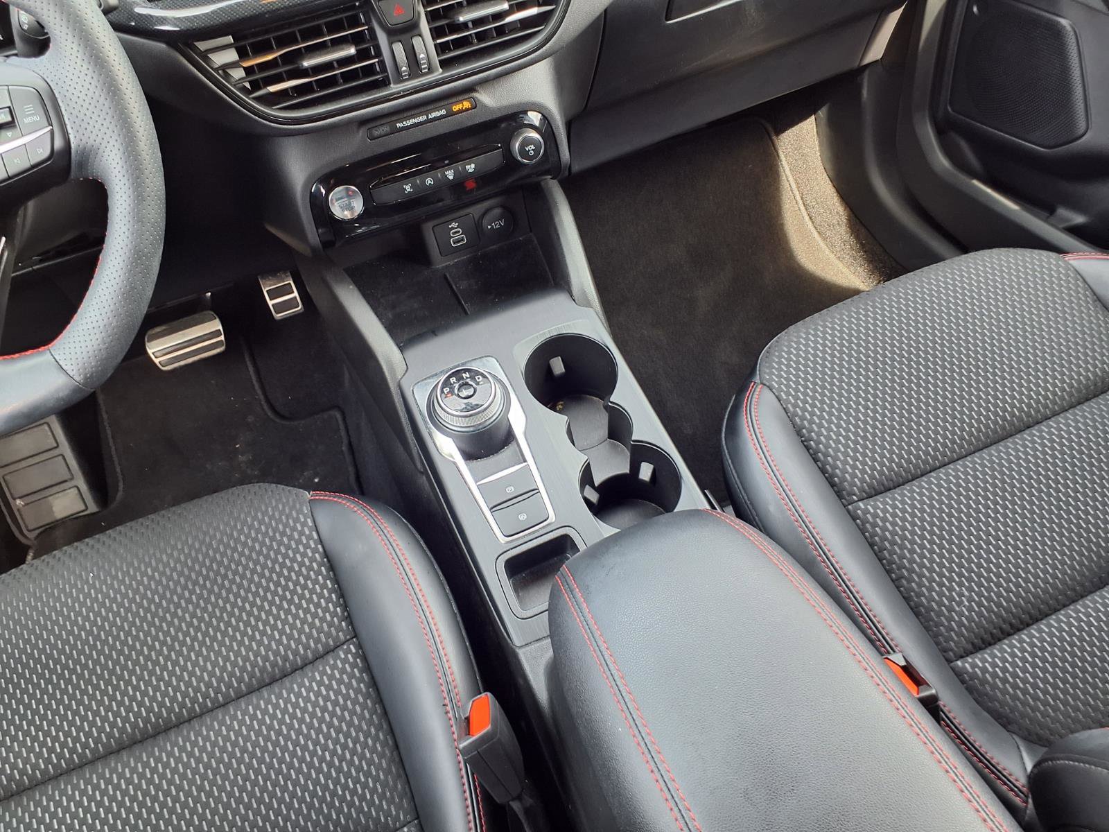 Used 2024 Ford Escape ST-Line w/ Tech Pack #1 AWD/4WD image 11