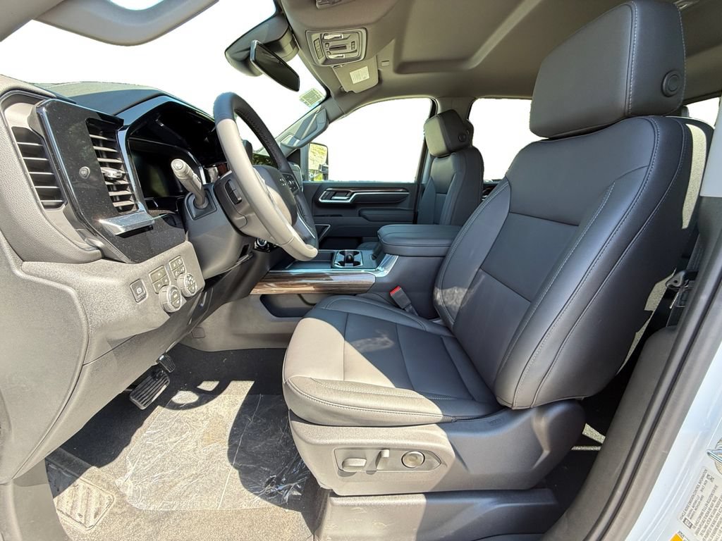 New 2026 Chevrolet Silverado 2500 LT w/ Trail Boss Package AWD/4WD image 9