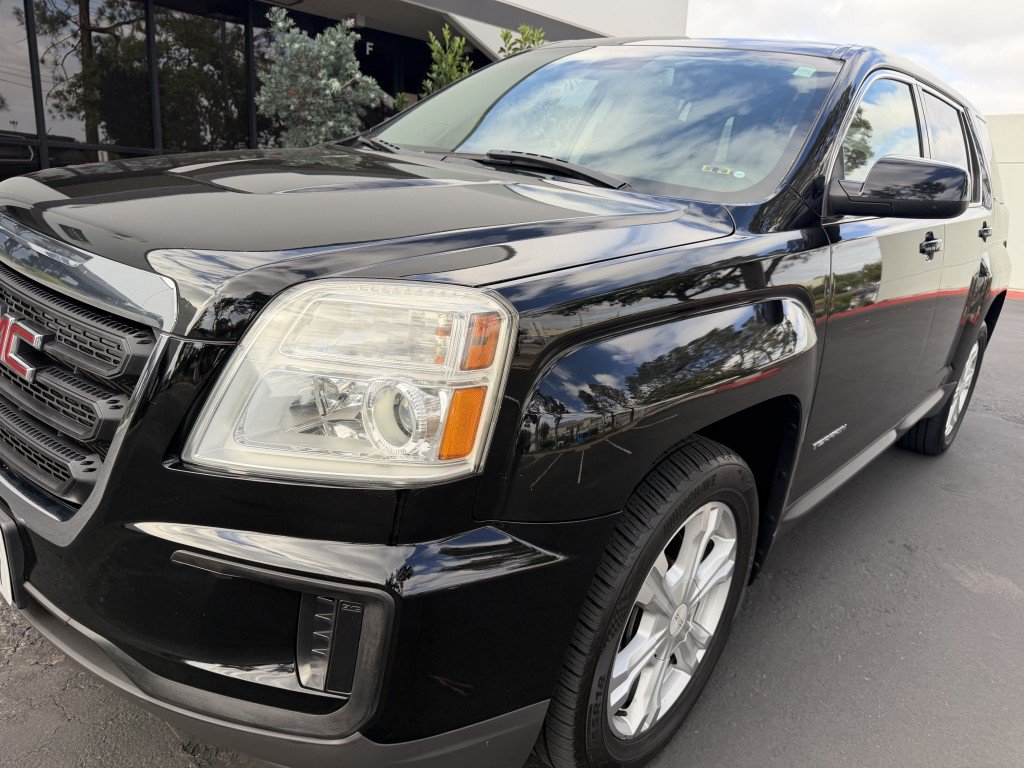 Used 2017 GMC Terrain SLE FWD image 5