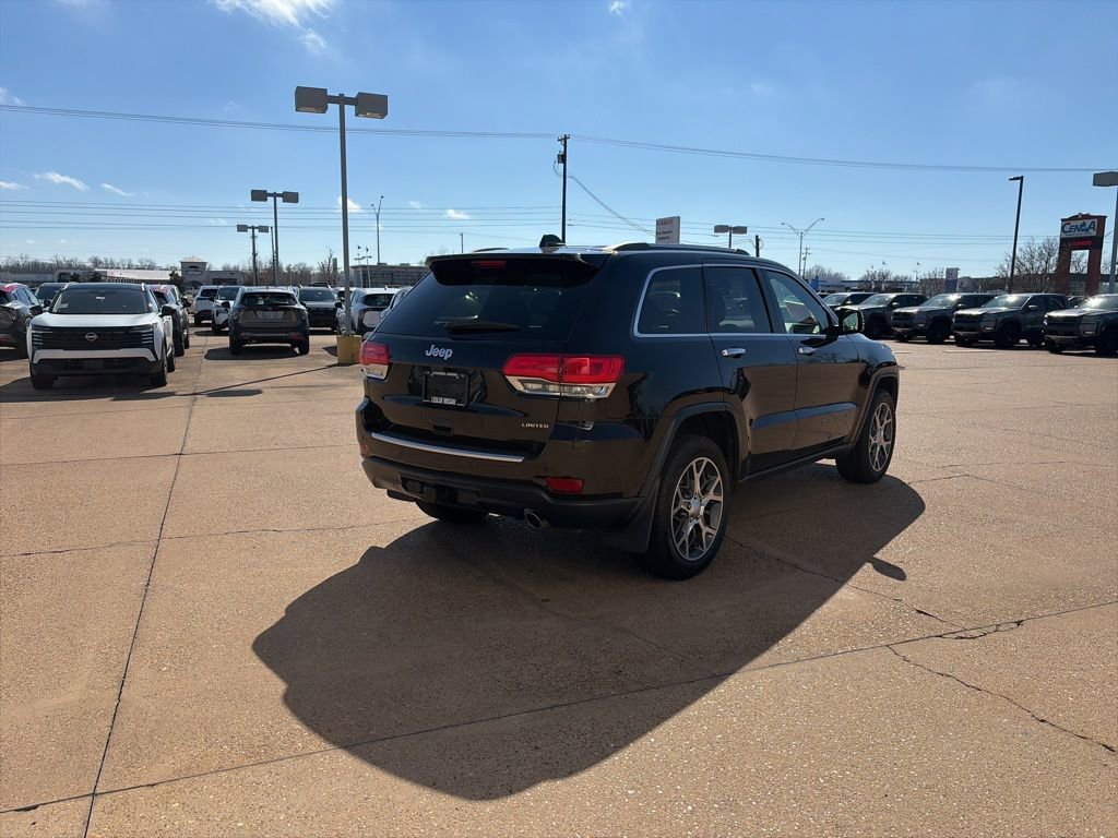 Used 2019 Jeep Grand Cherokee Limited w/ Luxury Group II image 4