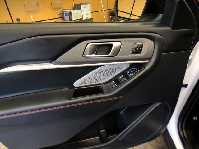 Used 2025 Ford Explorer ST w/ Sun And Sound Package AWD/4WD image 12