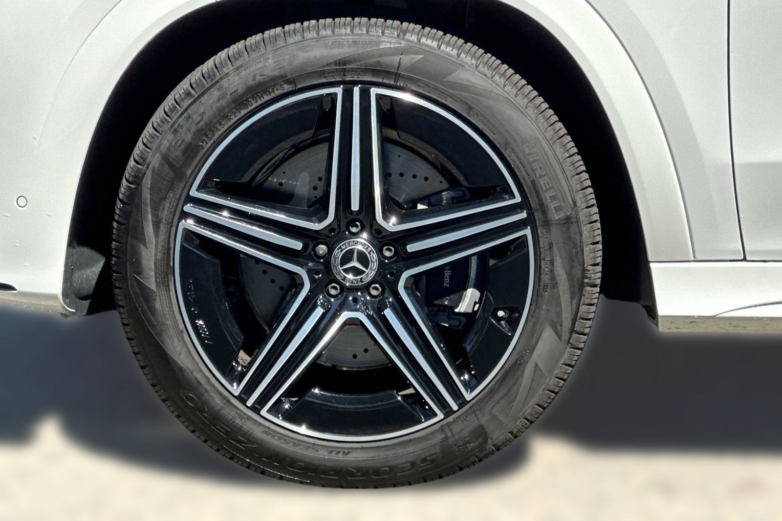 Certified 2025 Mercedes-Benz GLE 450e 4MATIC image 12