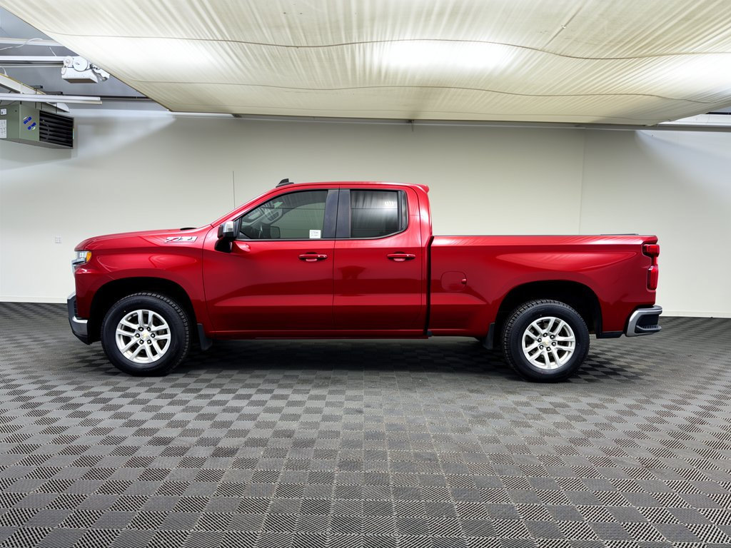 Used 2019 Chevrolet Silverado 1500 LT w/ All-Star Edition AWD/4WD image 2