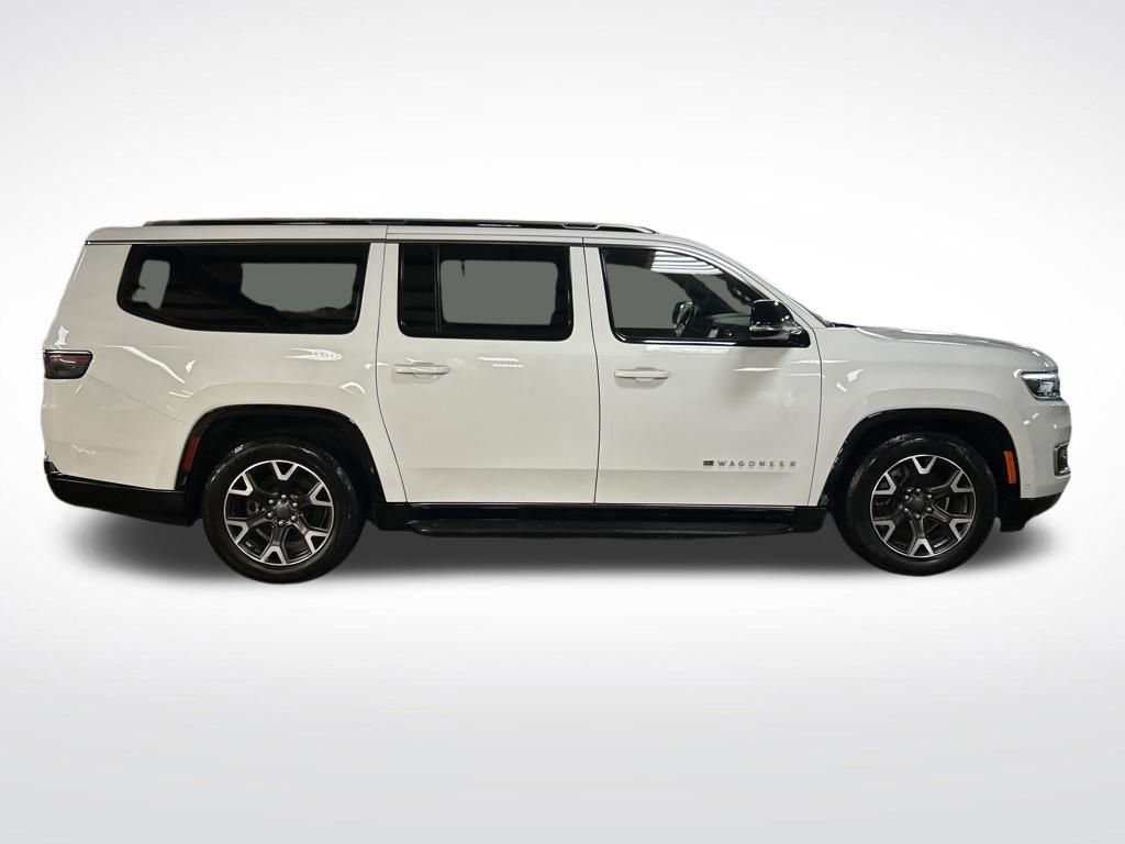 Certified 2024 Jeep Wagoneer L Series III w/ Flexible Seating Group AWD/4WD image 7