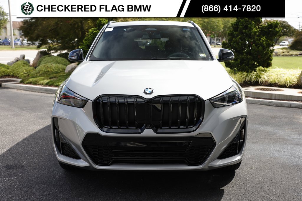 Used 2025 BMW X1 xDrive28i w/ Technology Package image 14