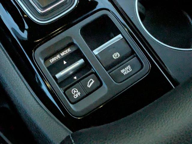 Used 2025 Honda Pilot Elite image 13