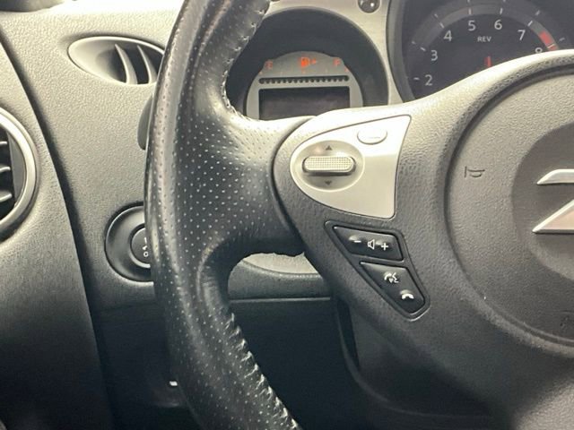 Used 2016 Nissan 370Z Coupe RWD image 14